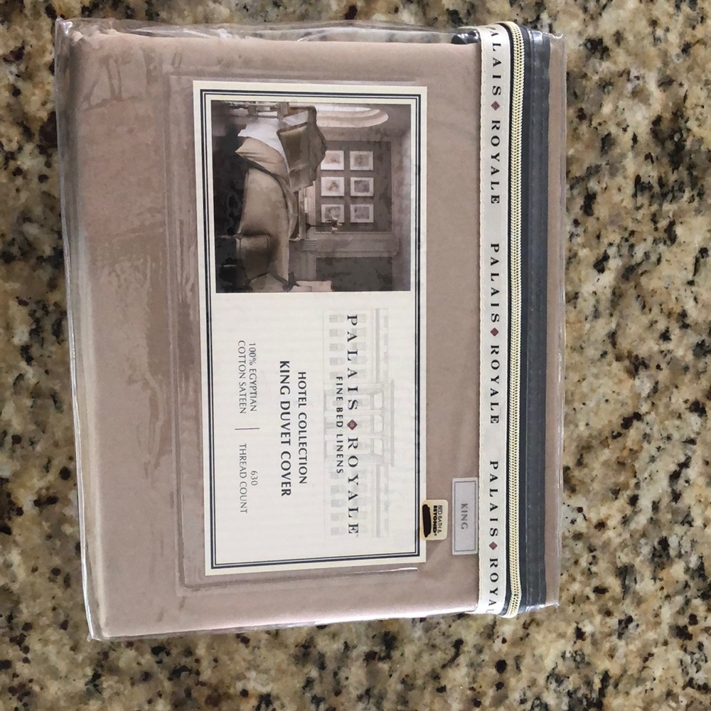 Brand New! Never opened Duvet Cover!